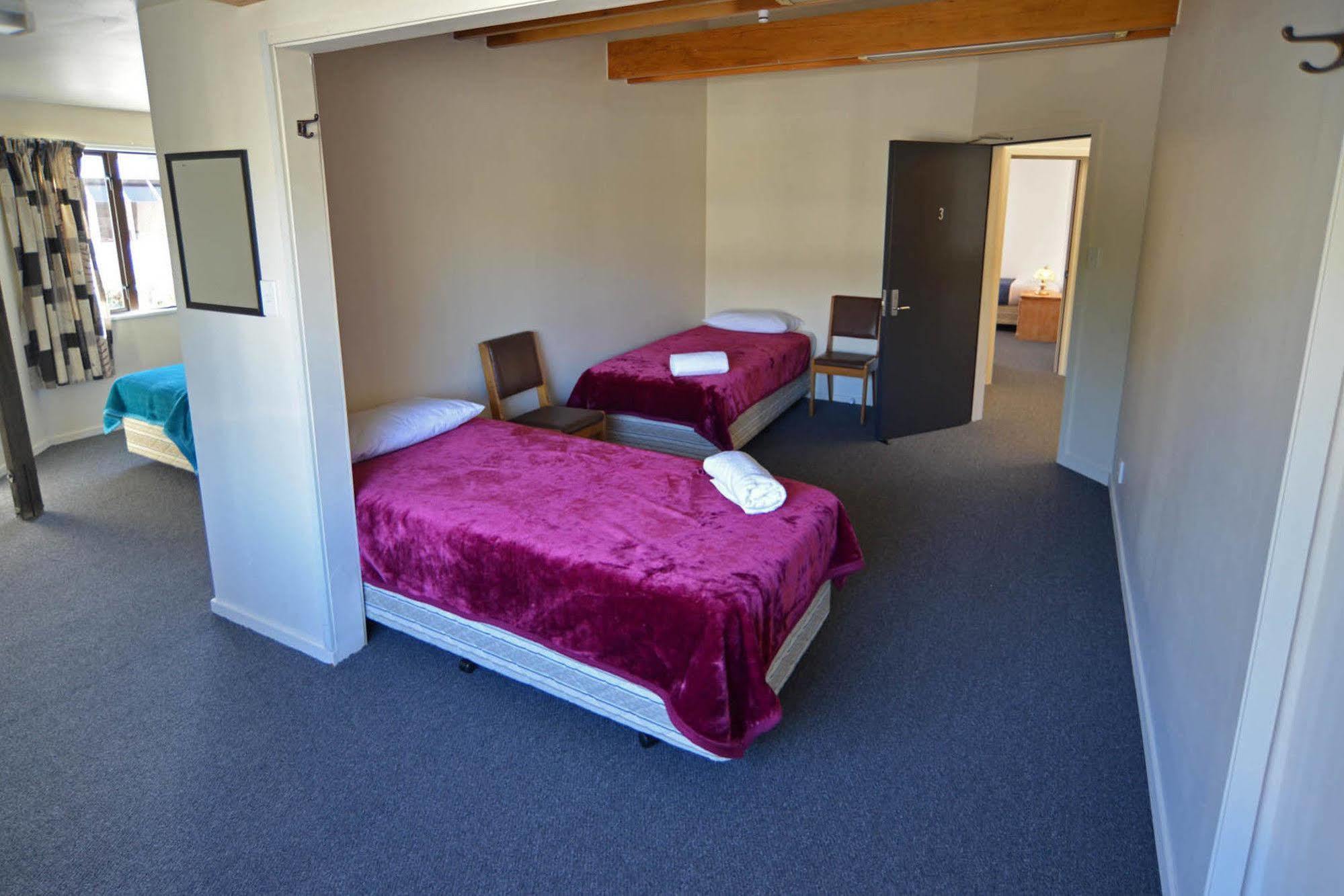 Cromwell Backpackers Pansiyon Dış mekan fotoğraf