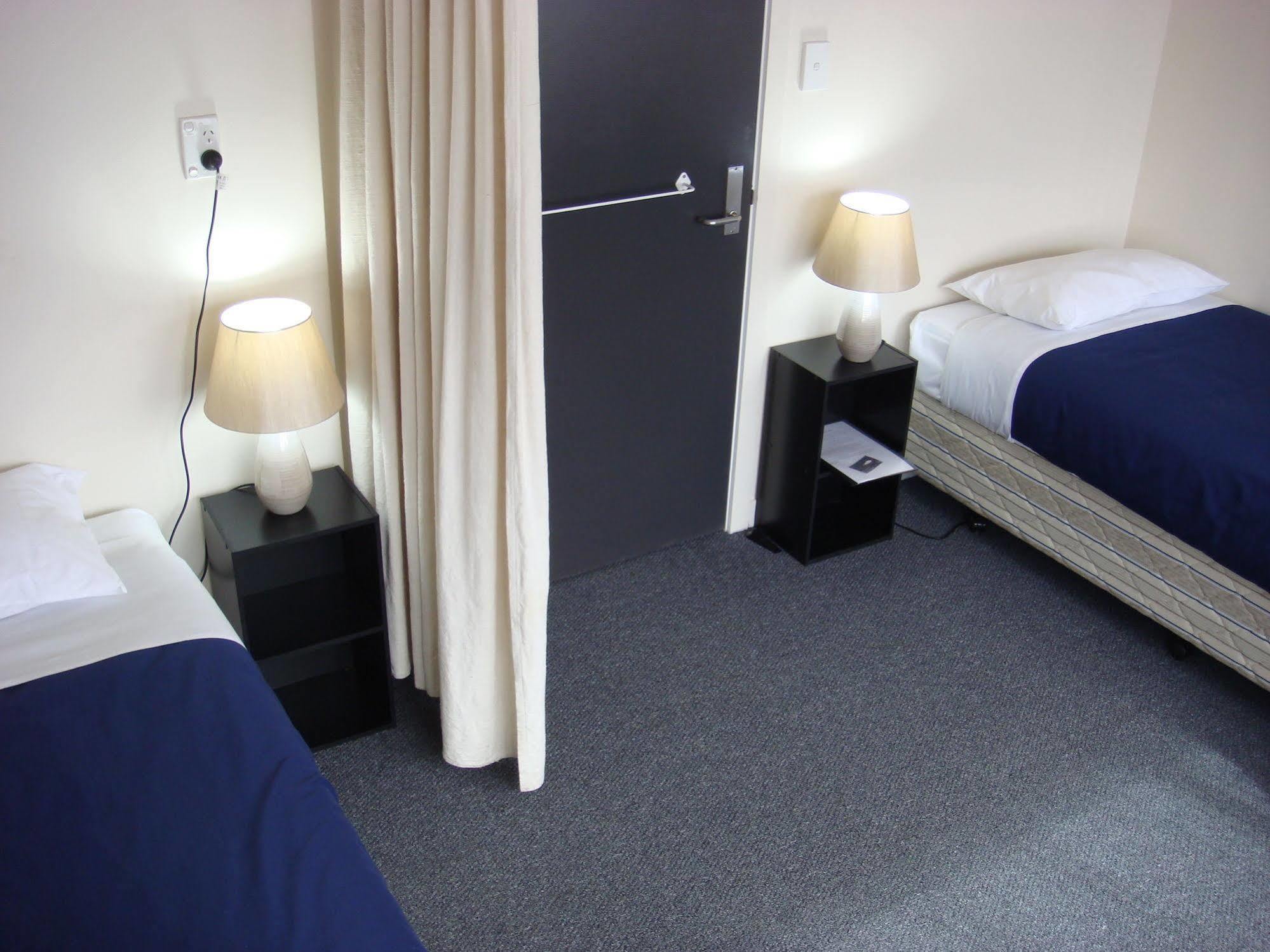 Cromwell Backpackers Pansiyon Dış mekan fotoğraf